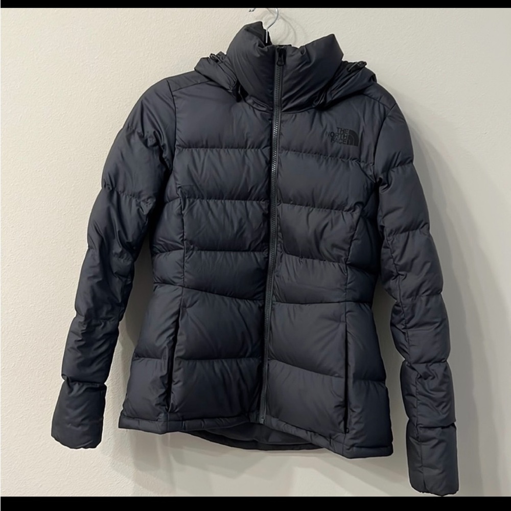 The North Face Women’s Black Metropolis Hooded Goose Down Winter Puffer Jacket